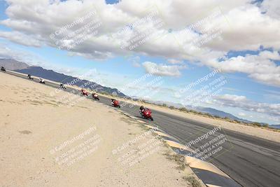 media/Nov-16-2025-Race Pace (Sun) [[8c5fa54630]]/Verified Riders/6-Turn 10 Inside (1145am)/